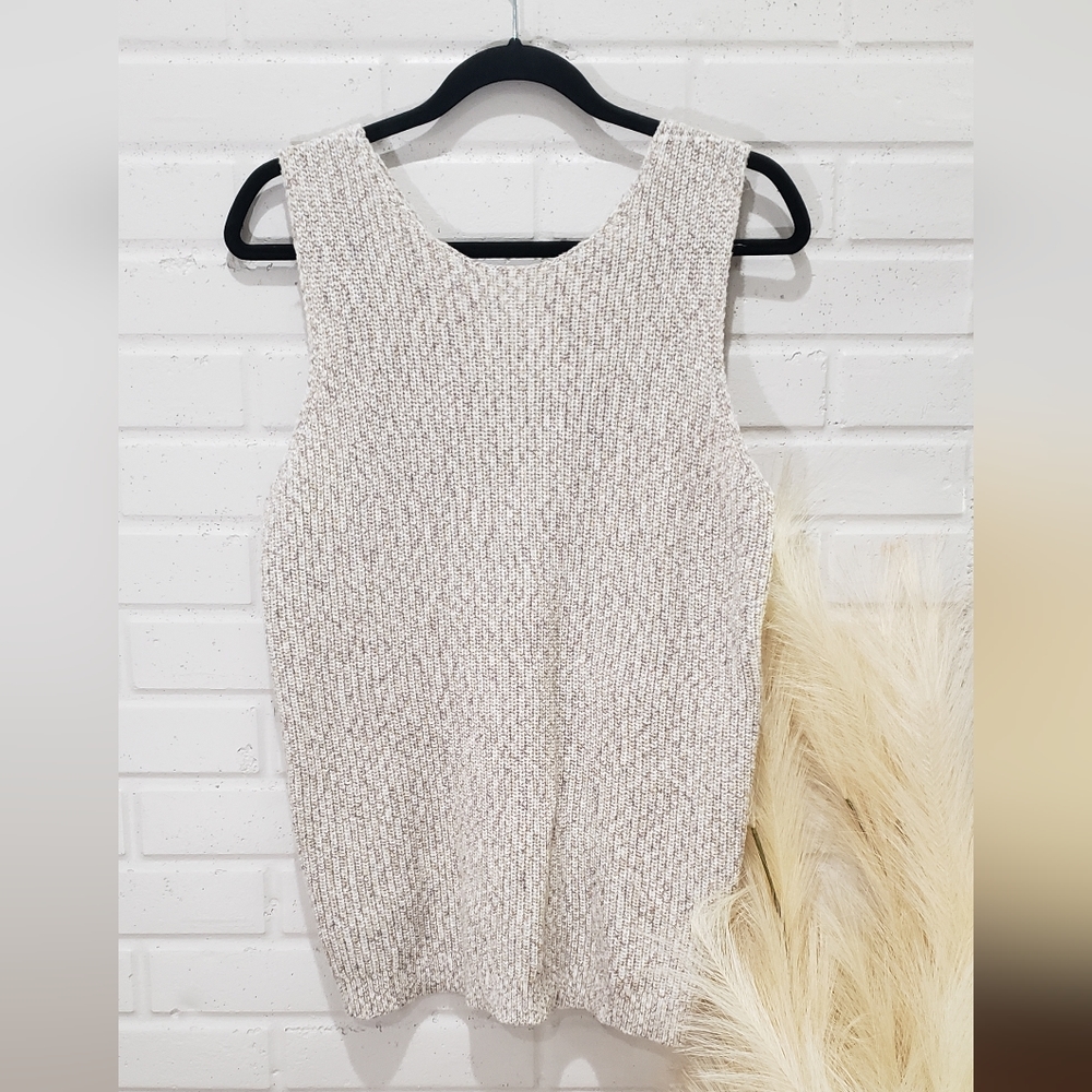 Loft Sweater Tank in Oatmeal size Large